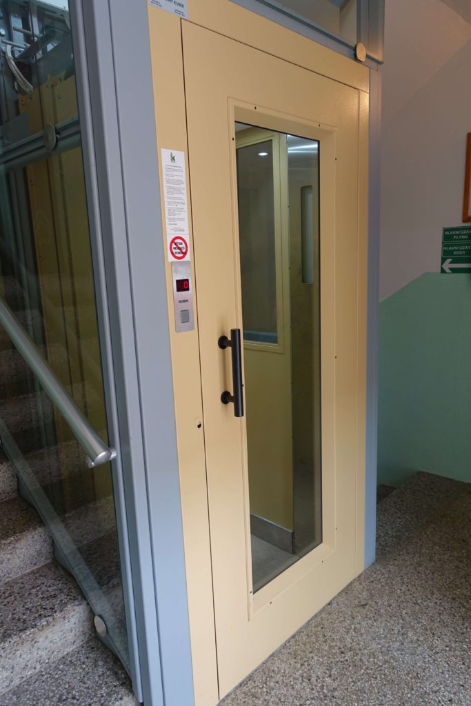 Přestavba výtahu v Cihlářově ulici na Praze 4 8 Cihlářova 2
